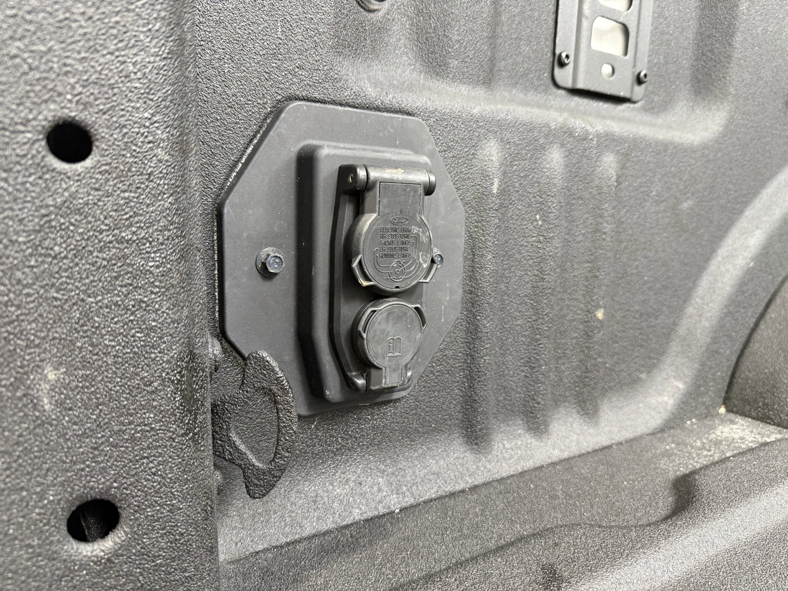 Used 2025 Ford F350 Lariat w/ Lariat Ultimate Package image 11