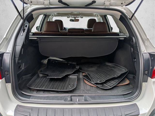 Used 2018 Subaru Outback 2.5i Touring AWD/4WD image 6
