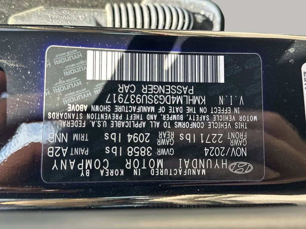 Used 2025 Hyundai Elantra Sport image 26