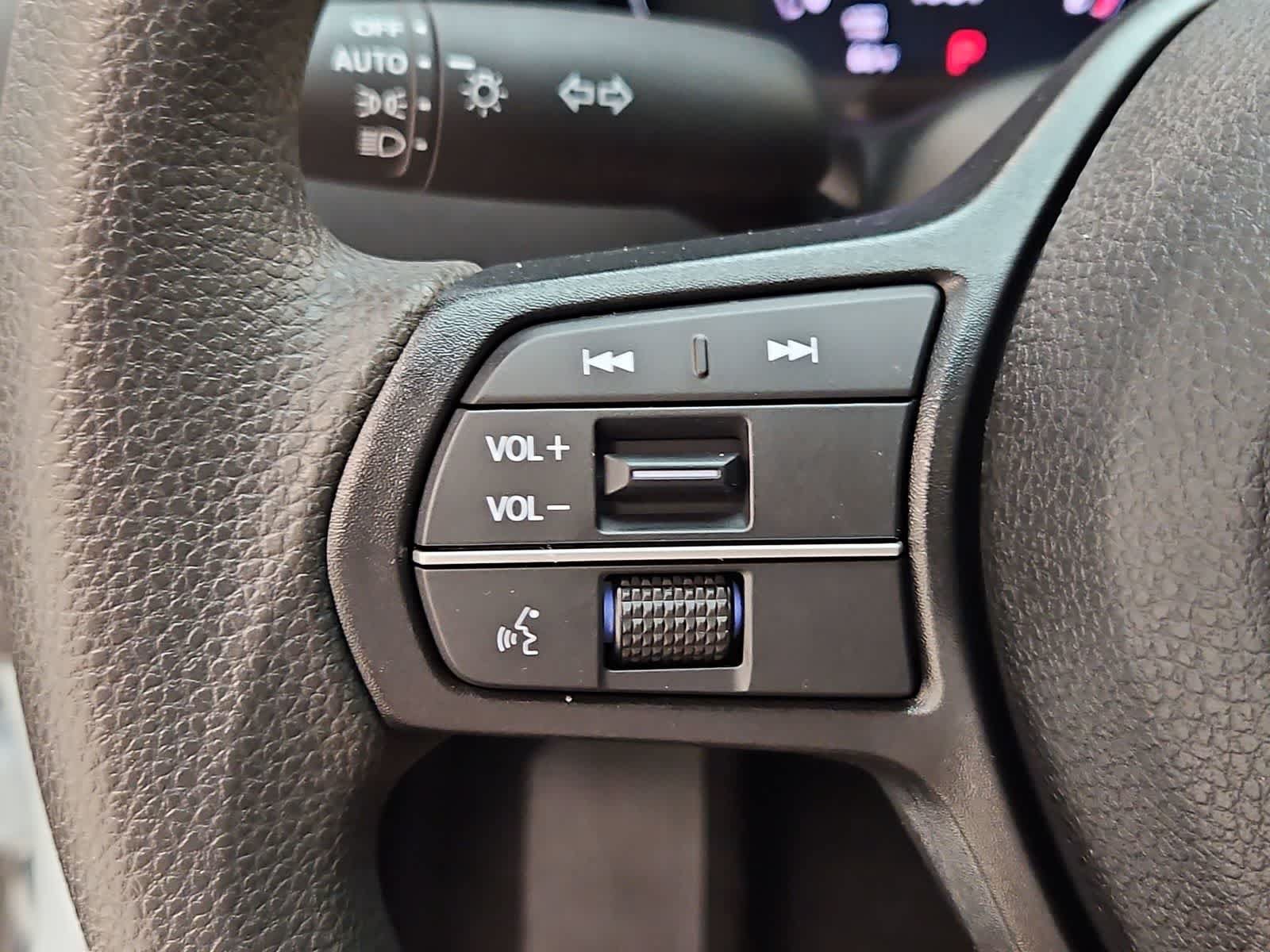 Certified 2023 Honda Accord EX image 12