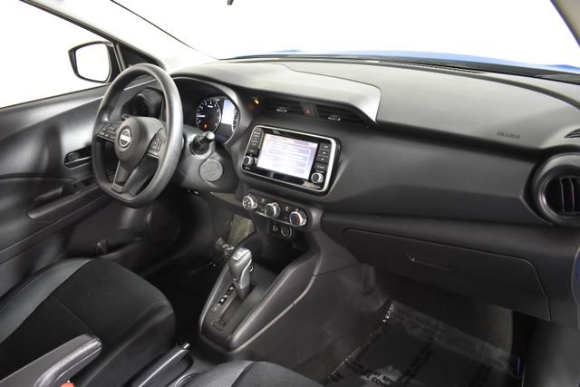 Certified 2025 Nissan Kicks Play S FWD image 33