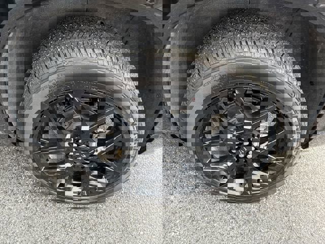 New 2026 Chevrolet Traverse RS w/ LPO, Floor Liner Package image 11