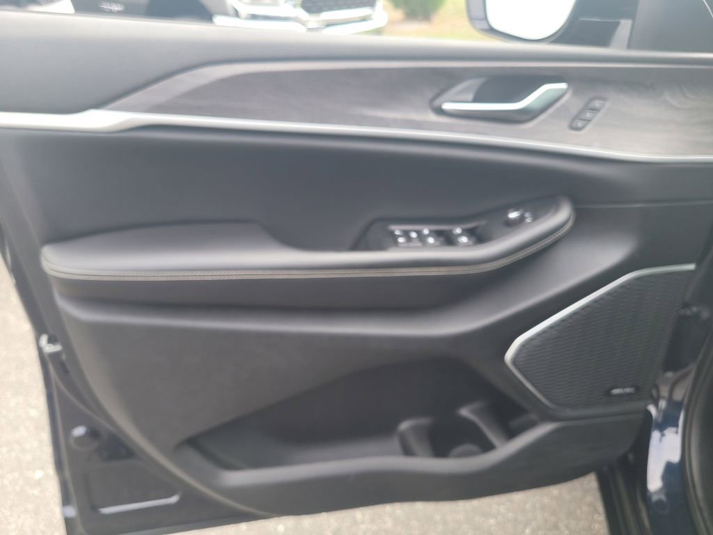 Used 2023 Jeep Grand Cherokee Limited w/ Luxury Tech Group II AWD/4WD image 19