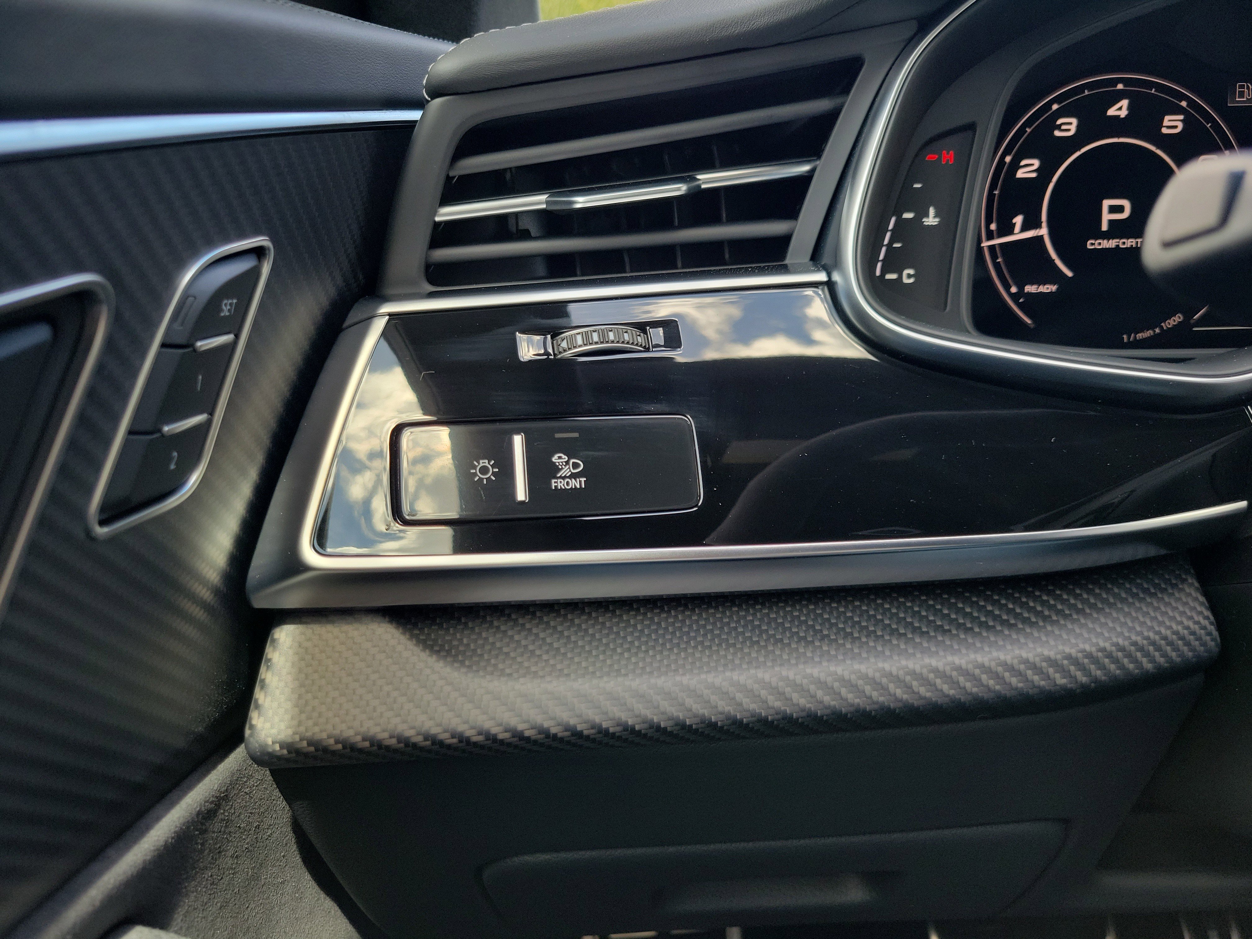 New 2026 Audi RS Q8 performance AWD/4WD image 29