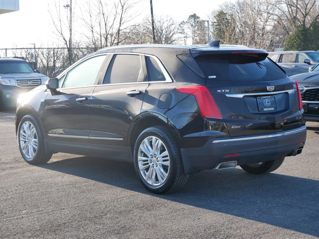 Used 2017 Cadillac XT5 Premium Luxury AWD/4WD image 4