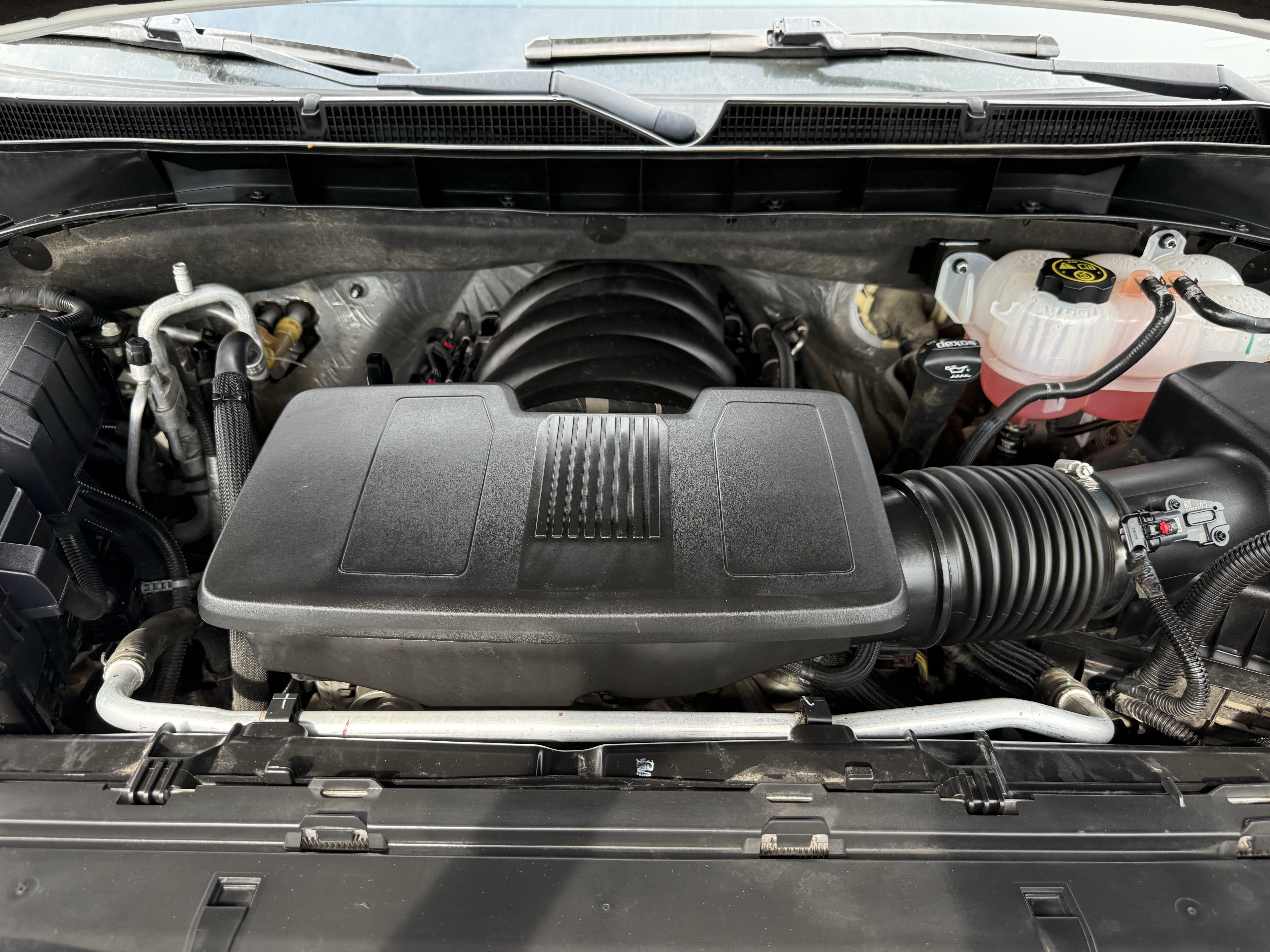Used 2023 GMC Yukon XL AT4 w/ AT4 Premium Package AWD/4WD image 34