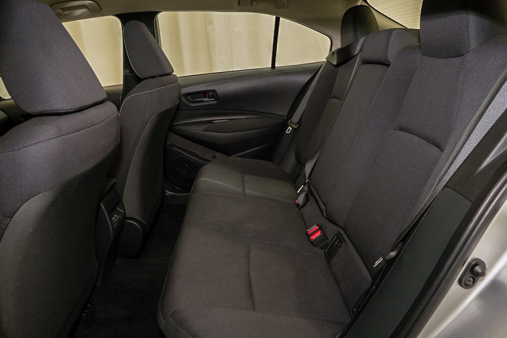Used 2024 Toyota Corolla LE w/ LE Convenience Package image 8