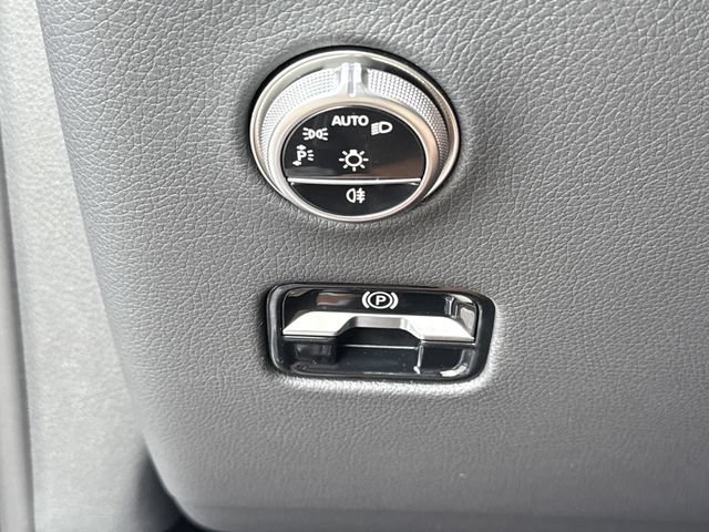 New 2025 Mercedes-Benz GLC 300 4MATIC image 15