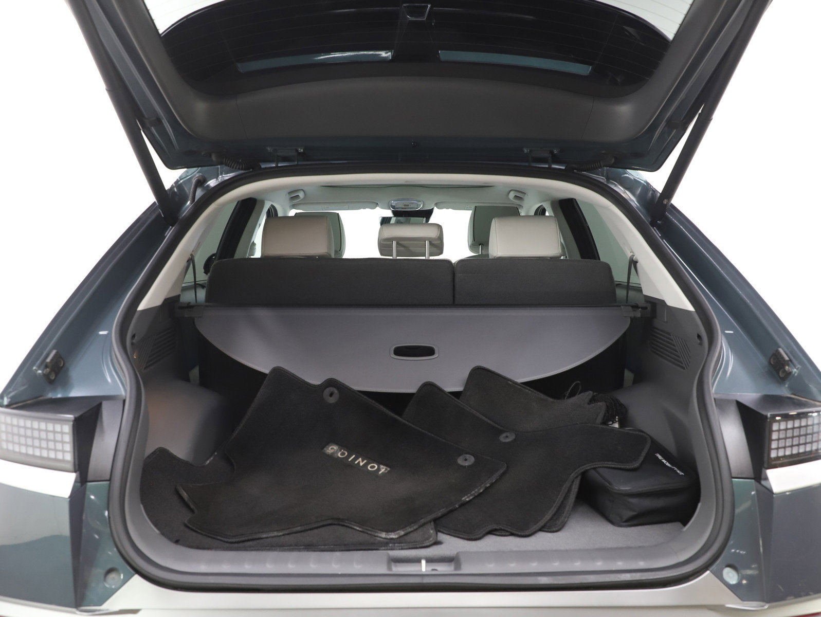 Certified 2024 Hyundai Ioniq 5 Limited image 16