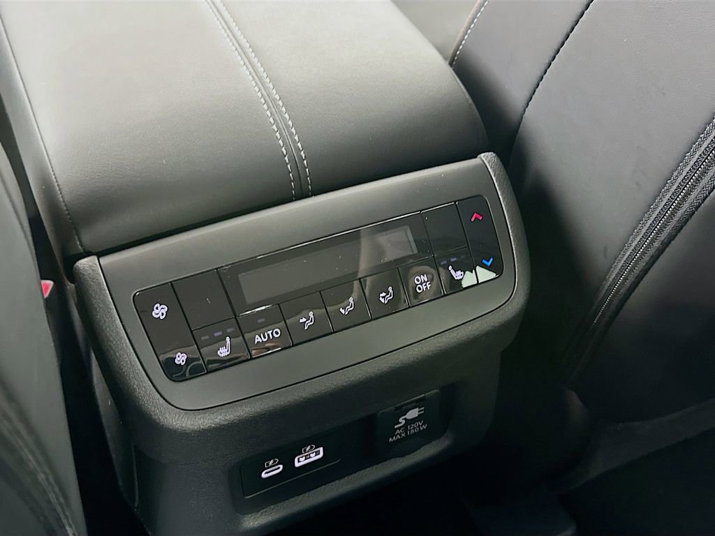 New 2025 Nissan Pathfinder Platinum image 34
