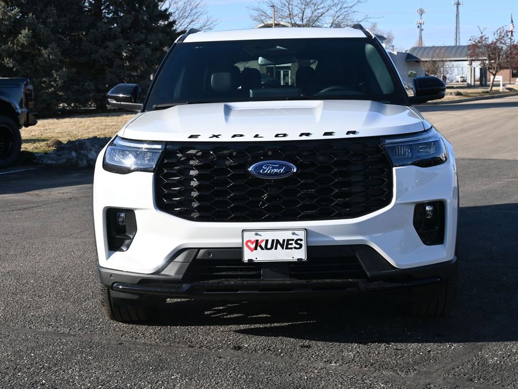New 2026 Ford Explorer ST-Line w/ ST-Line Street Pack image 11