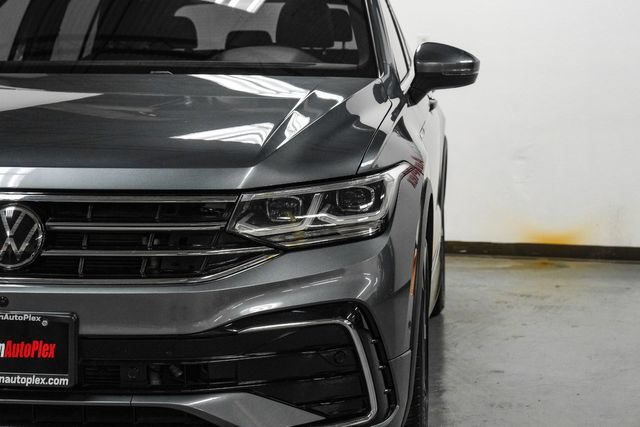 Used 2024 Volkswagen Tiguan SEL R-Line AWD/4WD image 32
