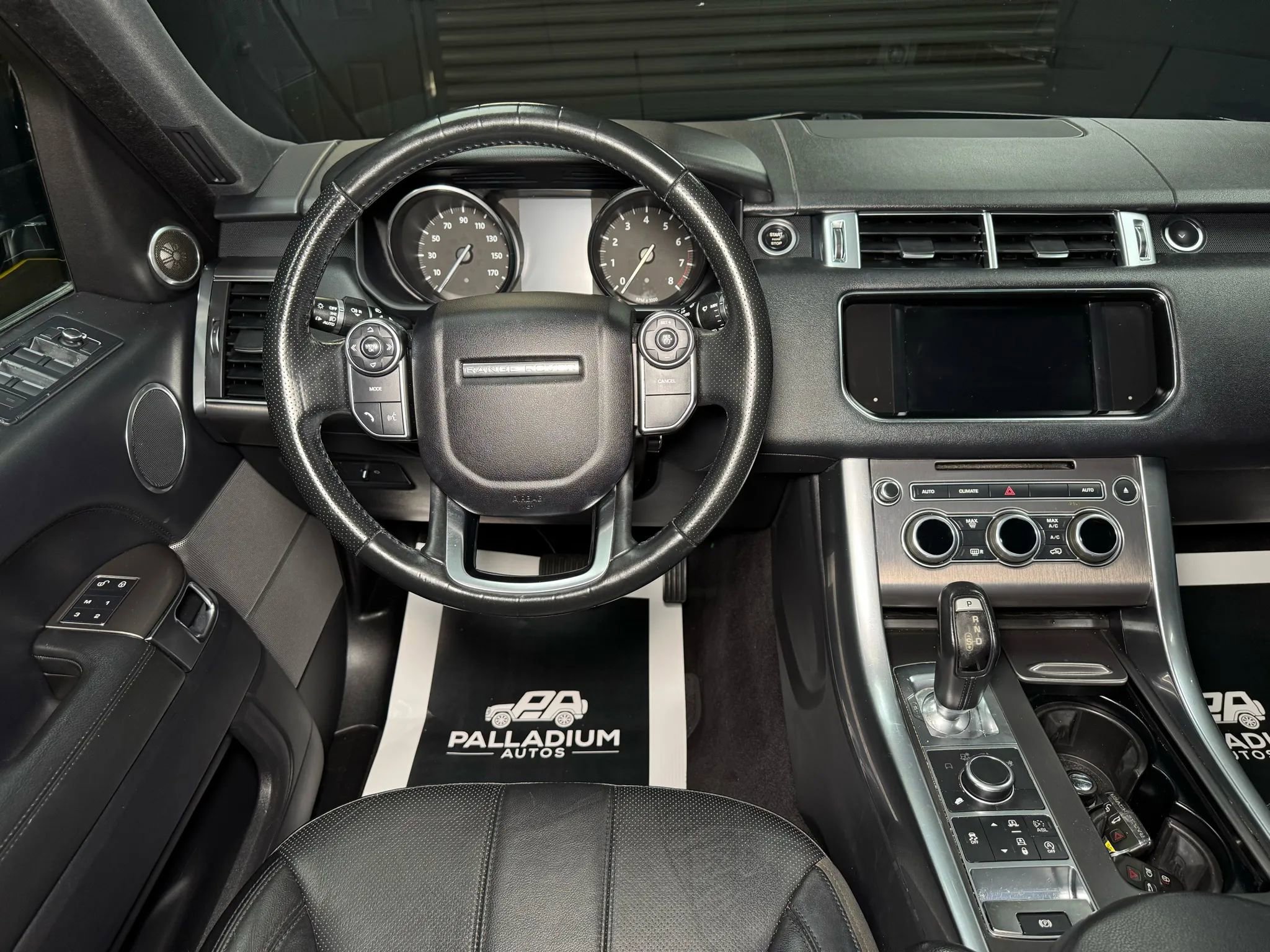 Used 2016 Land Rover Range Rover Sport SE image 34