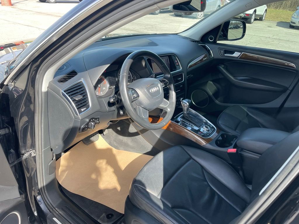 Used 2015 Audi Q5 2.0T Premium Plus w/ Technology Package image 13