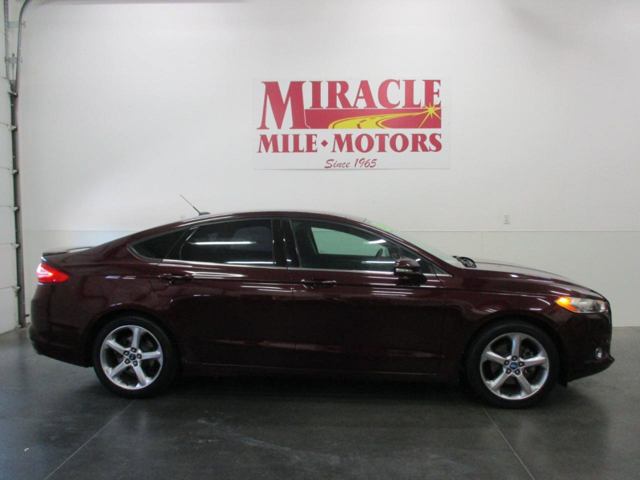 Used 2013 Ford Fusion SE FWD image 6