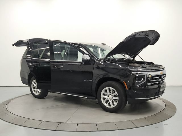 Used 2025 Chevrolet Tahoe Premier RWD image 9