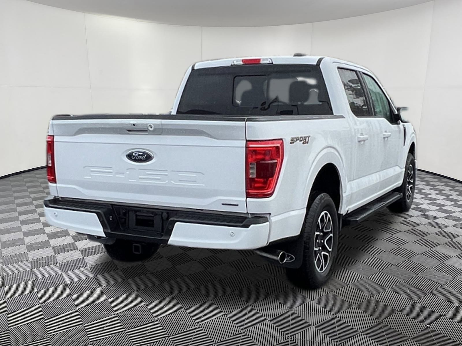 Used 2022 Ford F150 XLT w/ Equipment Group 302A High image 6