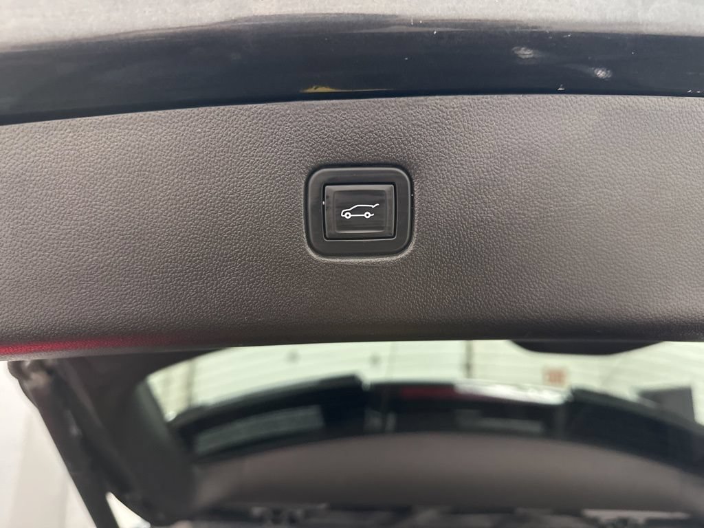 Used 2020 Chevrolet Blazer Premier w/ Driver Confidence II Package AWD/4WD image 36