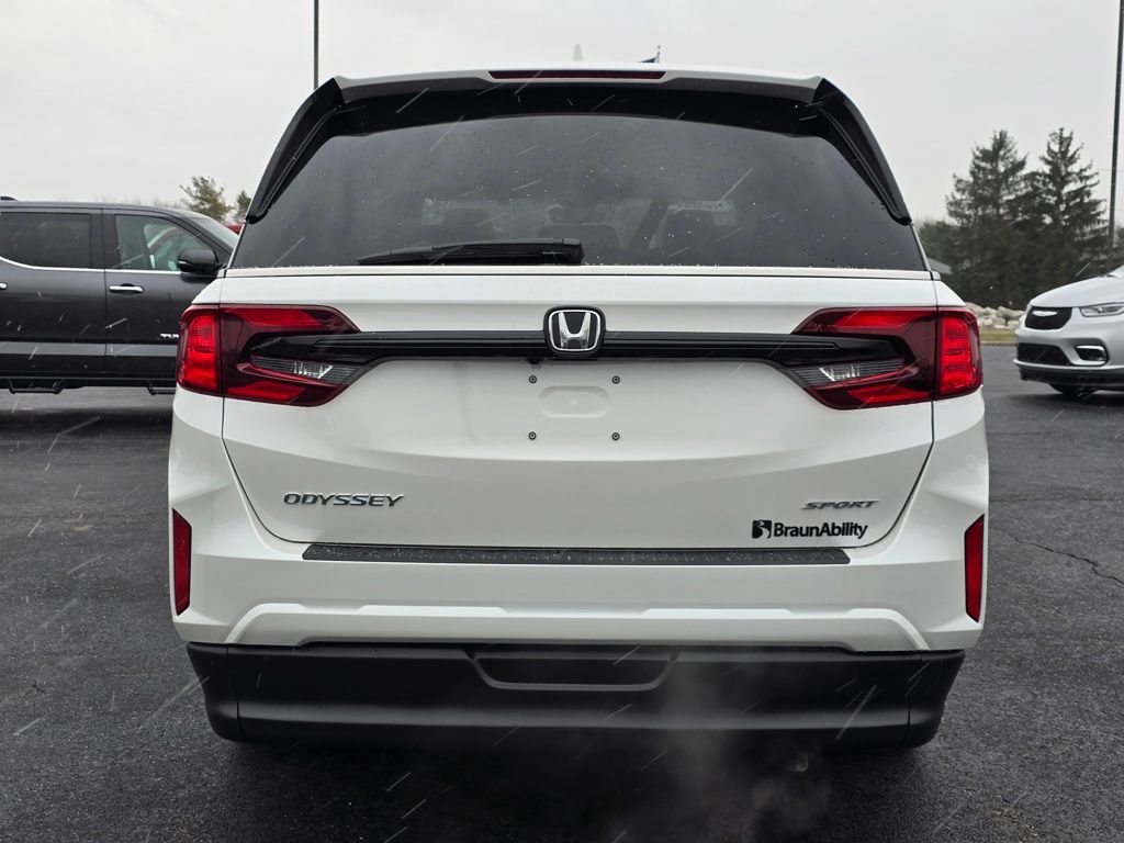 Used 2025 Honda Odyssey Sport-L image 18