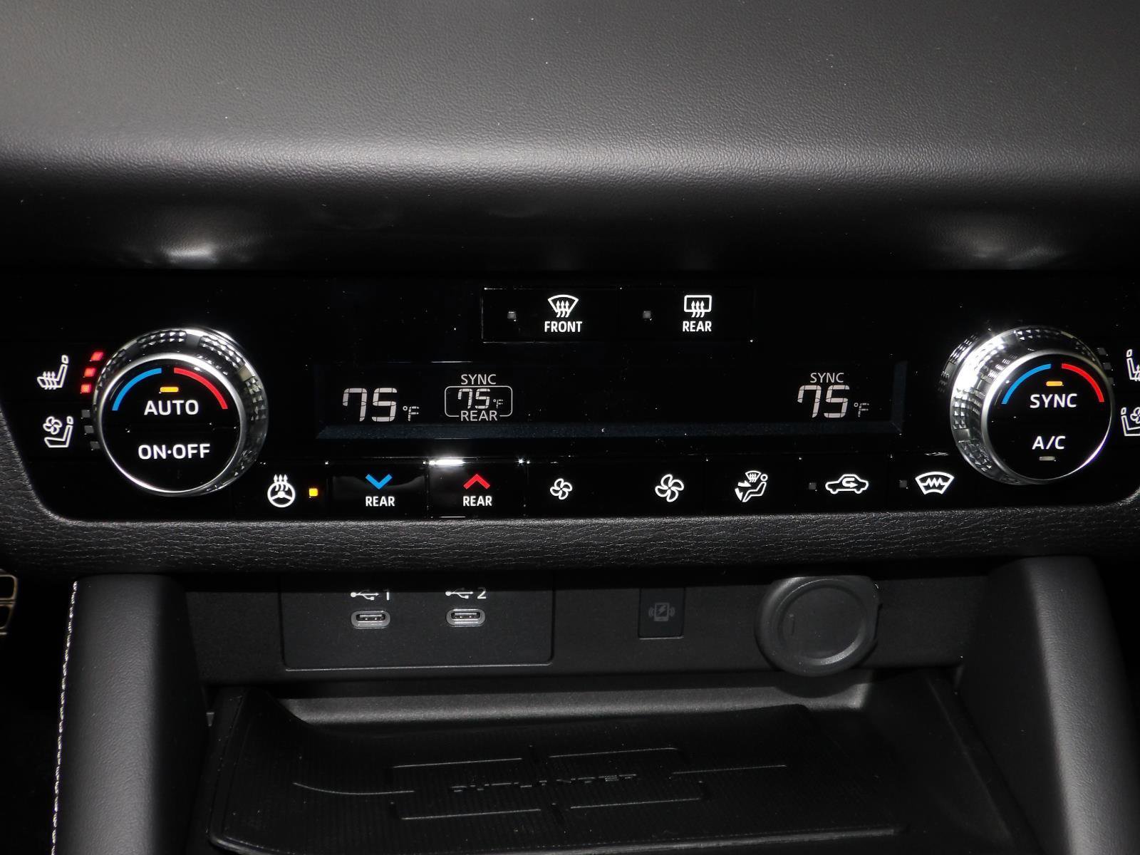 New 2026 Mitsubishi Outlander SEL AWD/4WD image 25