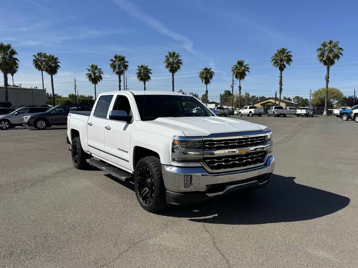 Used 2018 Chevrolet Silverado 1500 LTZ w/ Sport Package AWD/4WD image 3
