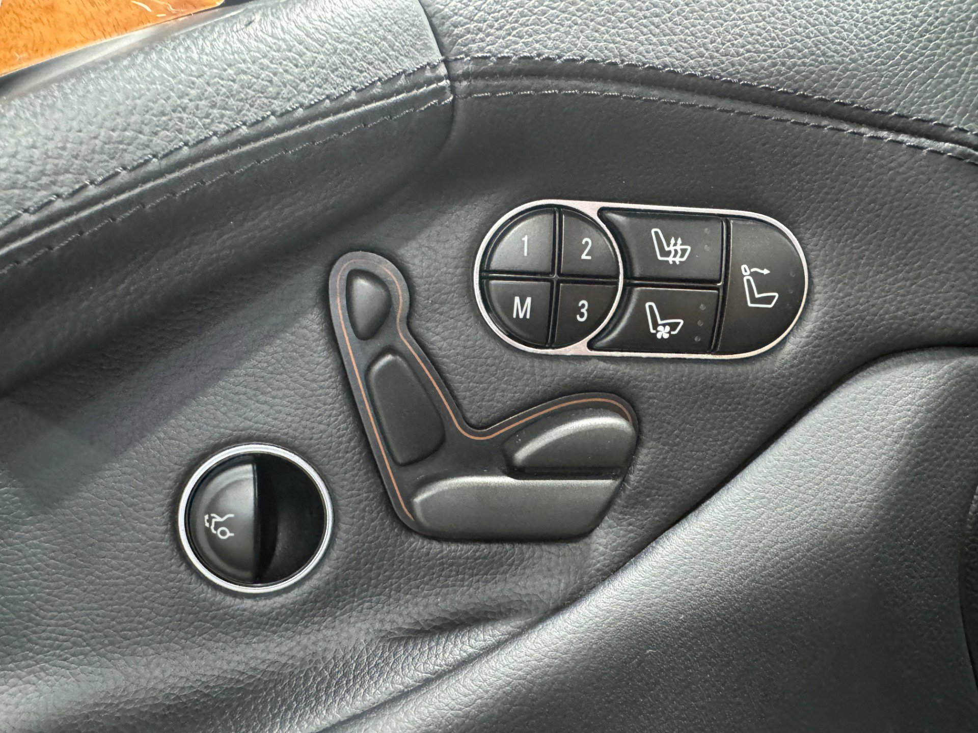 Used 2009 Mercedes-Benz SL 550 image 62