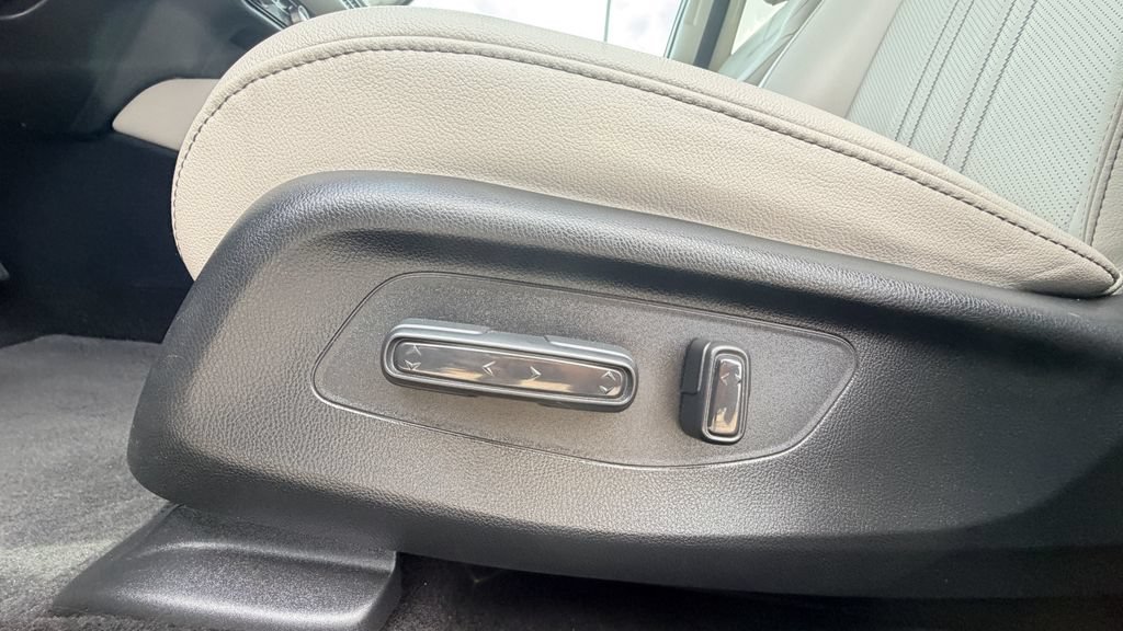 Used 2026 Honda HR-V EX-L image 28