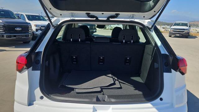 New 2027 Chevrolet Bolt LT w/ Comfort Package FWD image 25