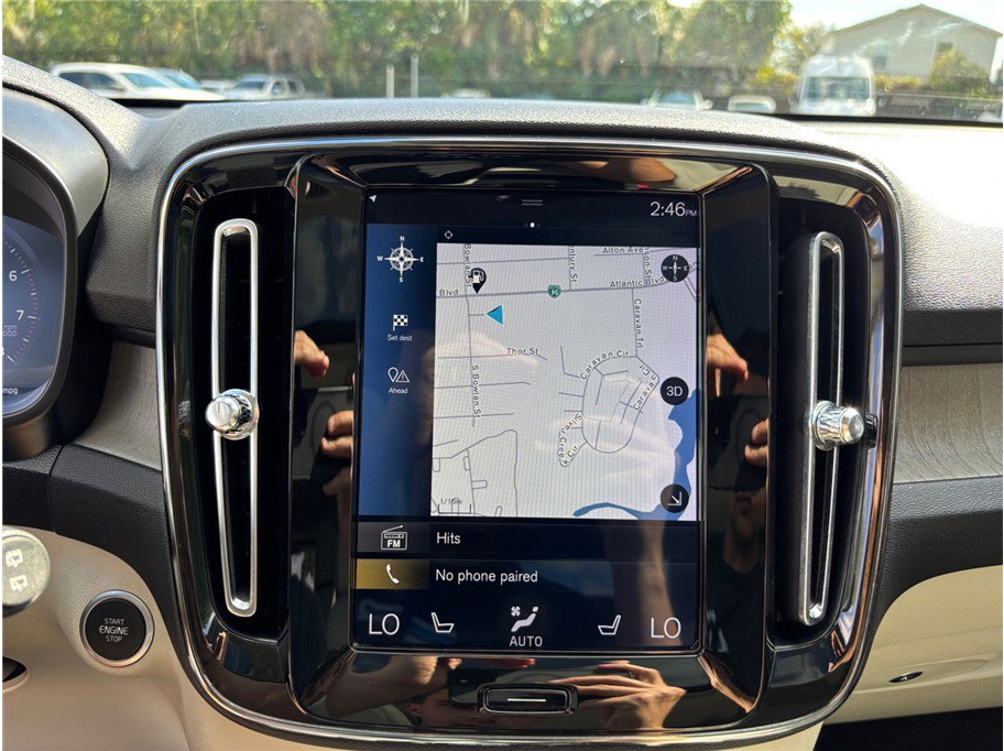 Used 2020 Volvo XC40 T5 Inscription w/ Protection Package image 30