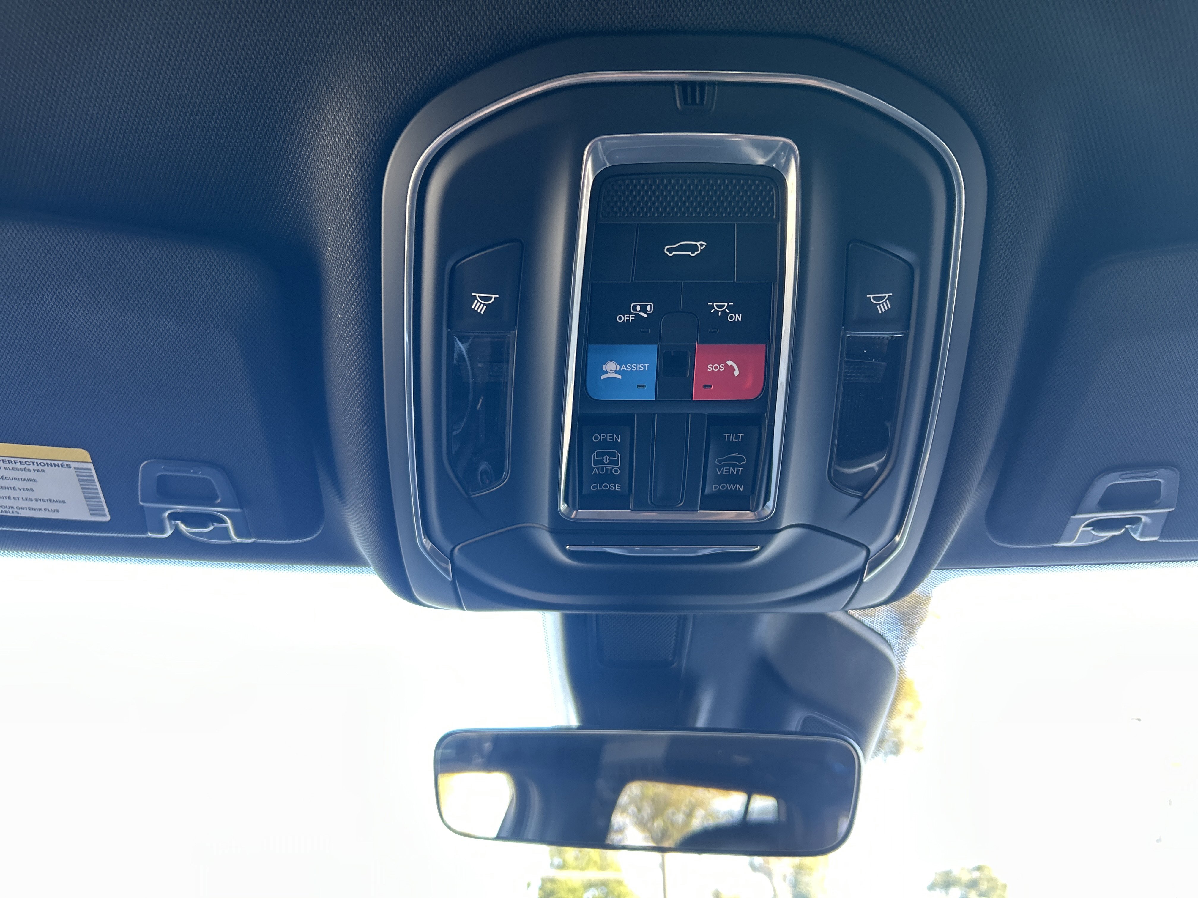 New 2025 Jeep Grand Cherokee Altitude image 52