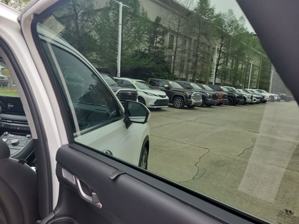 Used 2024 Hyundai Palisade Limited image 33