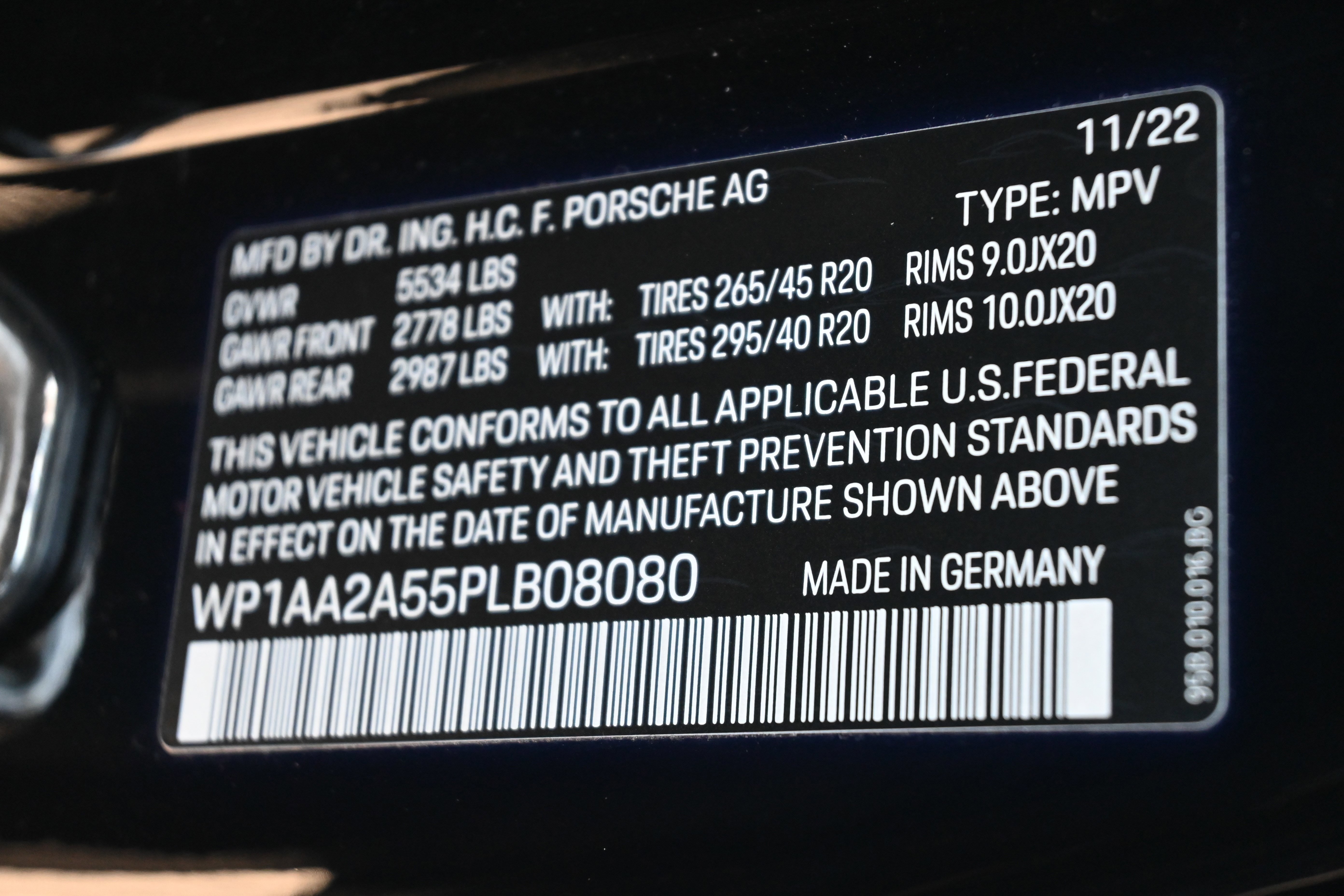 Used 2023 Porsche Macan image 37