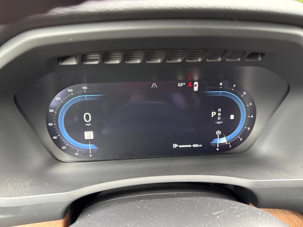 Used 2025 Volvo XC90 B6 Plus w/ Protection Package image 23