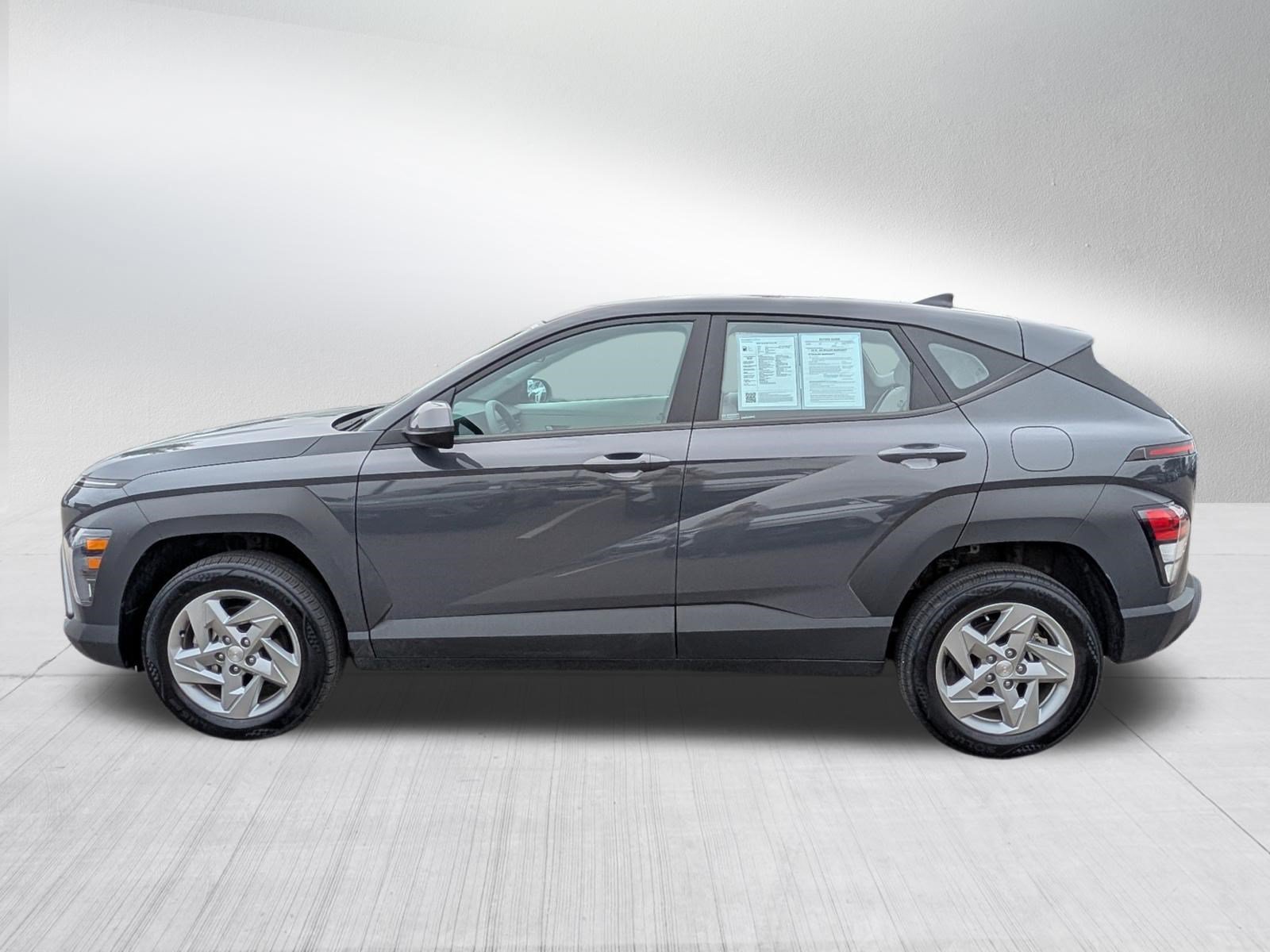 Certified 2024 Hyundai Kona SE AWD/4WD image 4