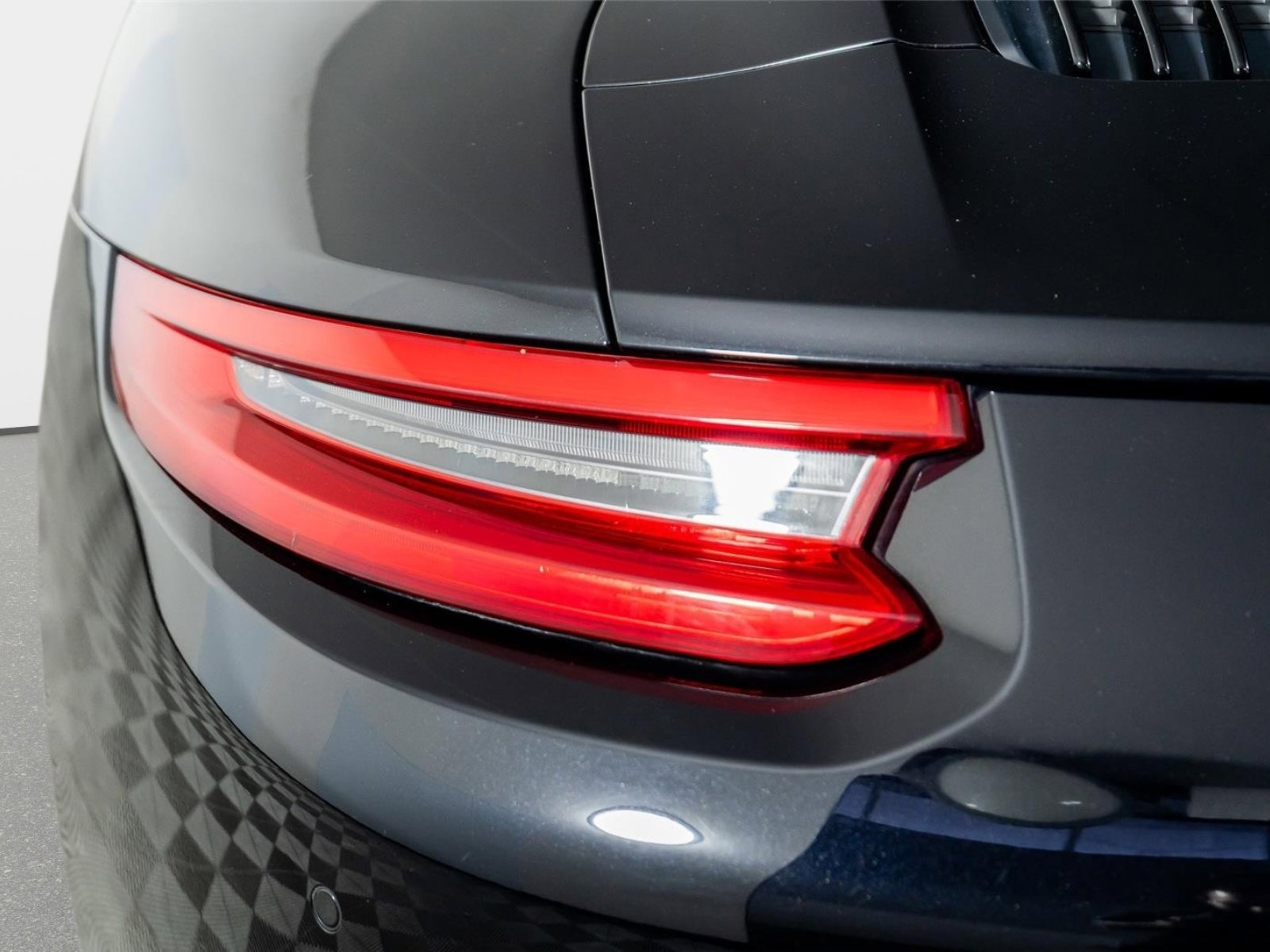 Used 2017 Porsche 911 Carrera S image 12