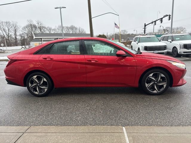 Used 2023 Hyundai Elantra SEL w/ Convenience Package image 5