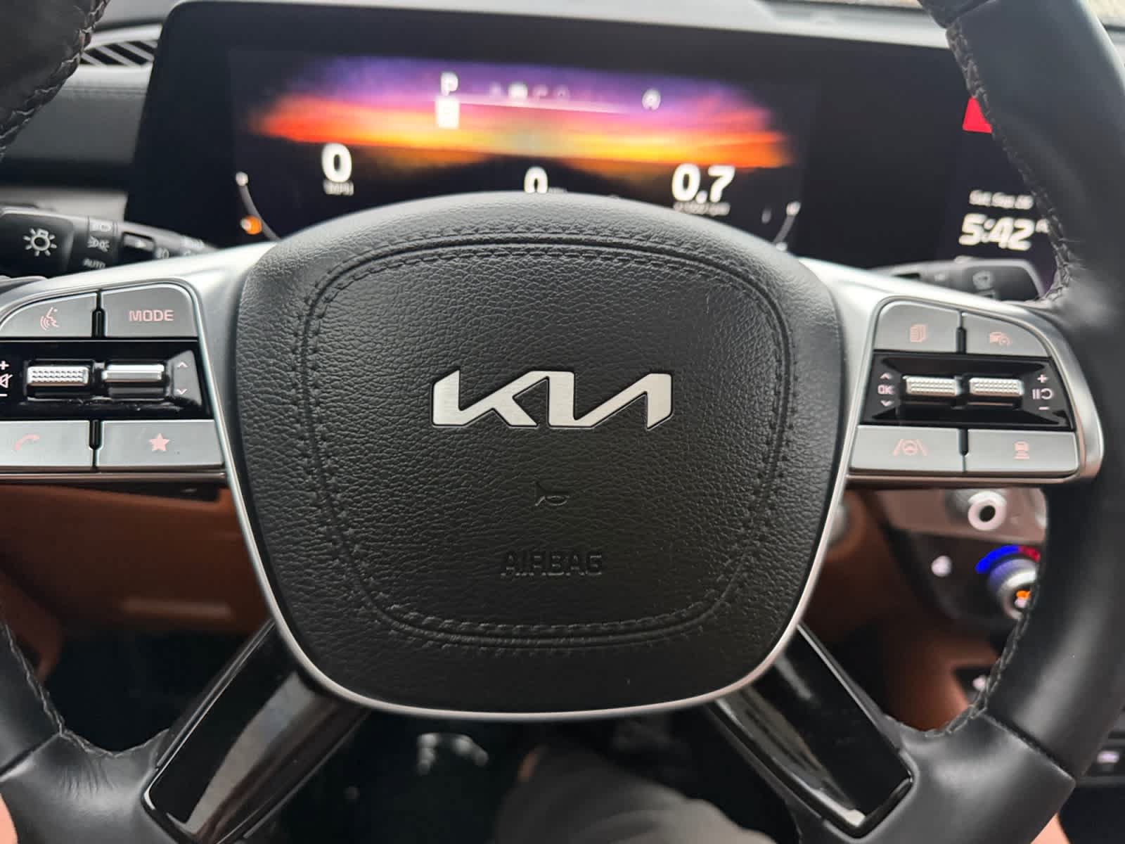 Used 2025 Kia Telluride SX Prestige X-Pro AWD/4WD image 25