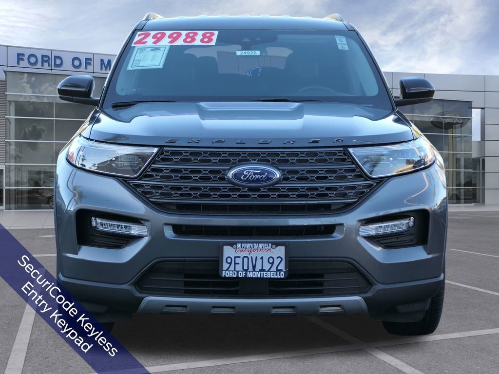 Used 2022 Ford Explorer XLT w/ Equipment Group 202A image 9