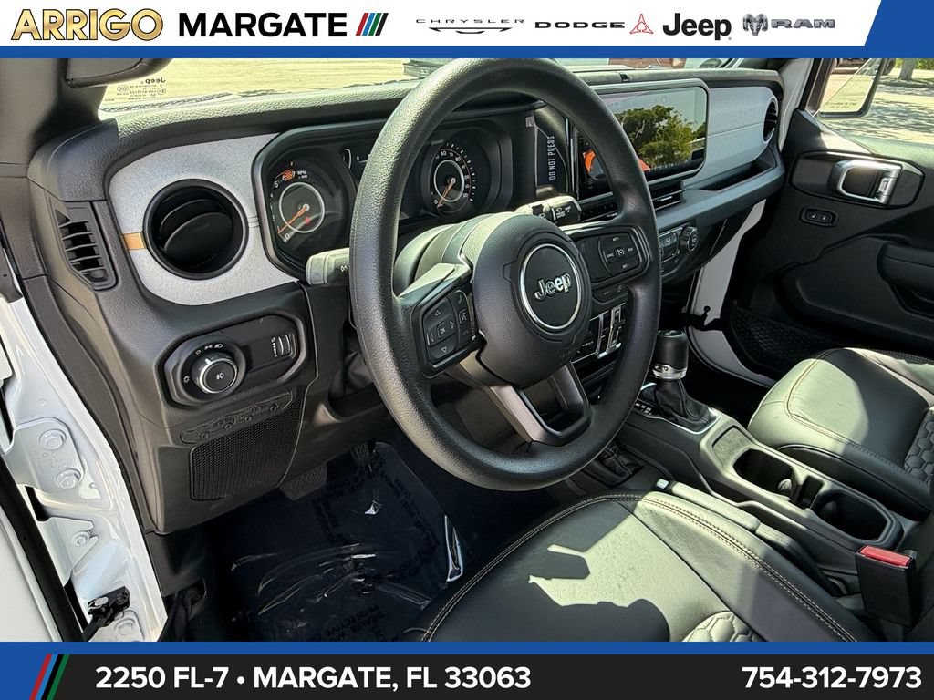 New 2026 Jeep Wrangler Unlimited Sahara AWD/4WD image 9