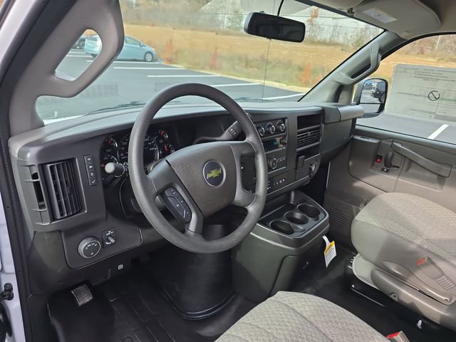 New 2025 Chevrolet Express 2500 Work Van 3D Cargo Van w/ Driver Convenience Package image 17
