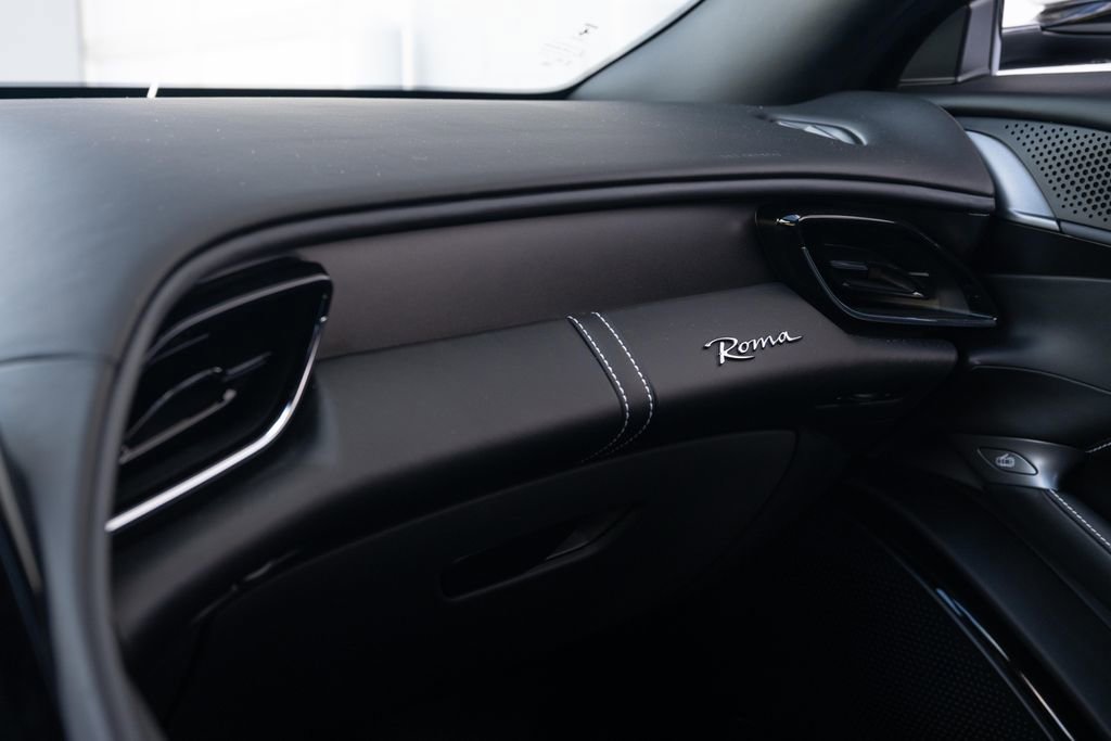 Used 2022 Ferrari Roma RWD image 46