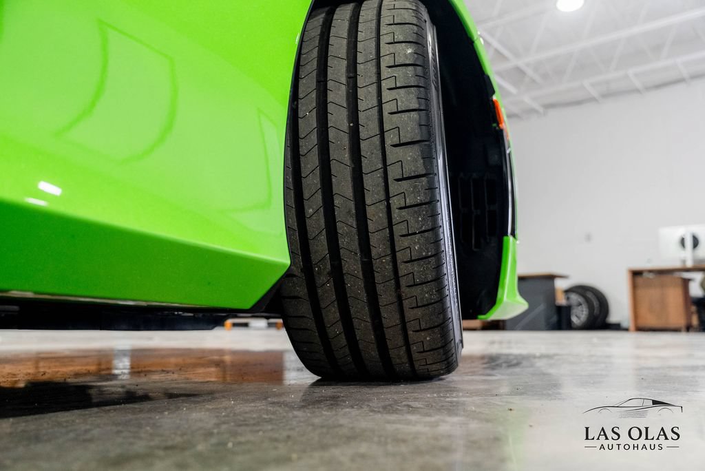 Used 2026 McLaren 750S Spider RWD image 15