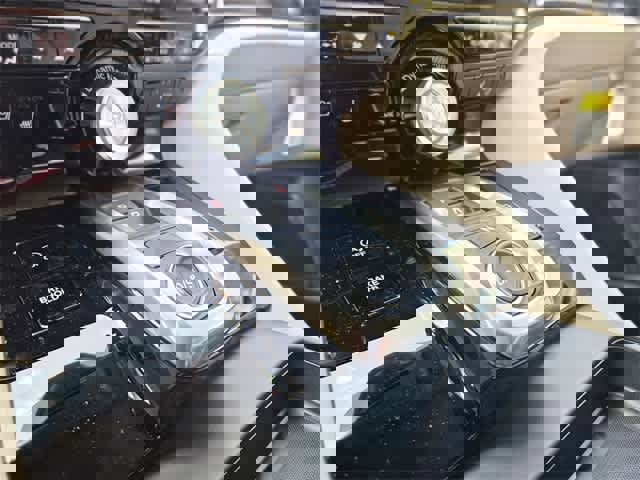 Used 2025 Acura MDX FWD w/ Technology Package image 35