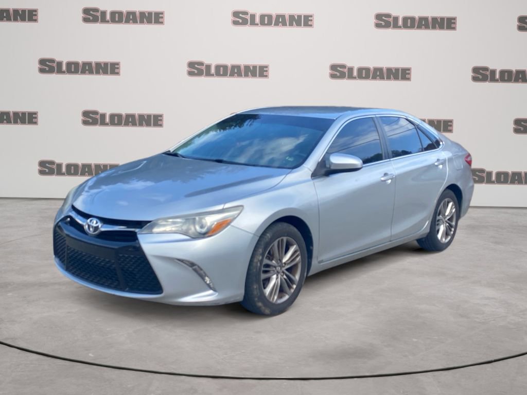 Used 2017 Toyota Camry SE image 1