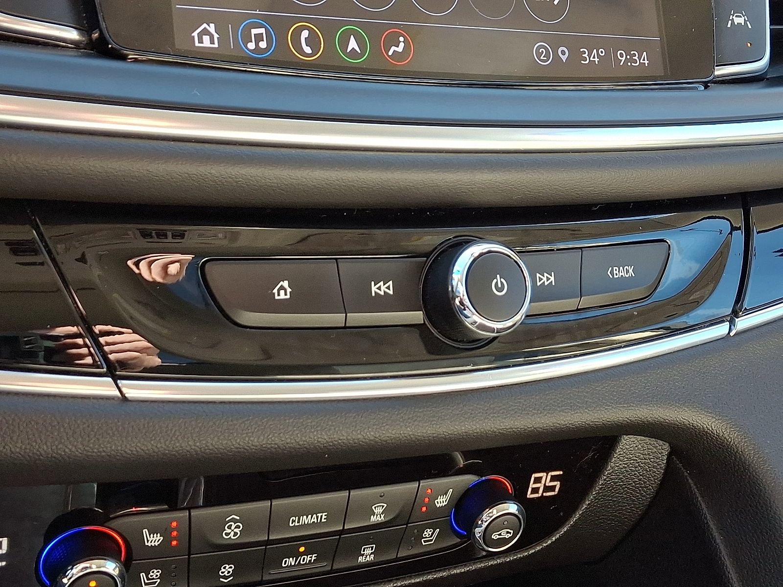 Used 2023 Buick Enclave Avenir w/ Avenir Technology Package image 18