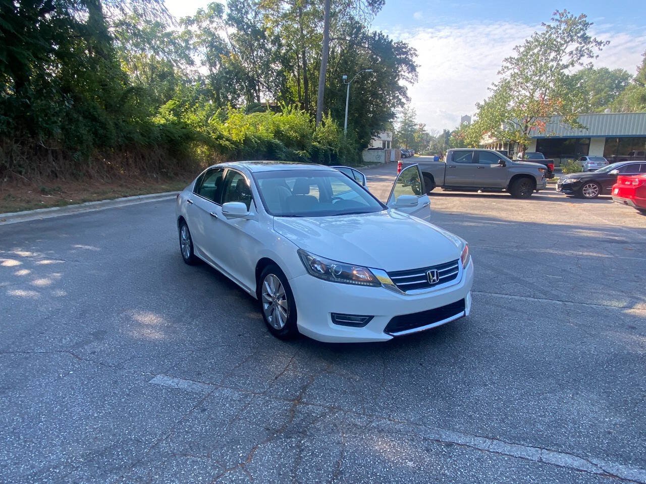 Used 2013 Honda Accord EX image 49