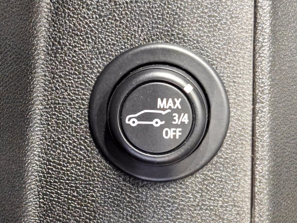 Used 2024 Chevrolet Equinox LT FWD image 42