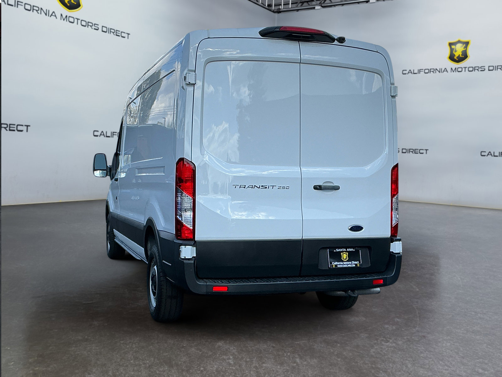 Used 2023 Ford Transit 250 Medium Roof RWD image 7