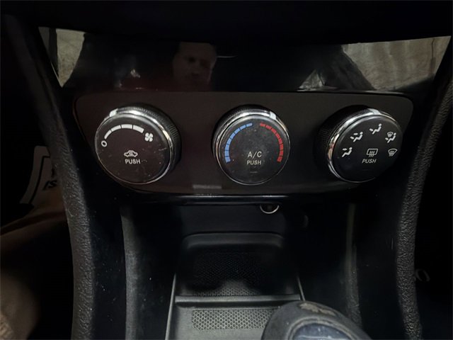 Used 2012 Chrysler 200 LX image 17