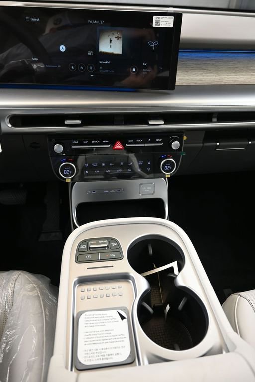 Used 2026 Hyundai Ioniq 9 SEL image 29